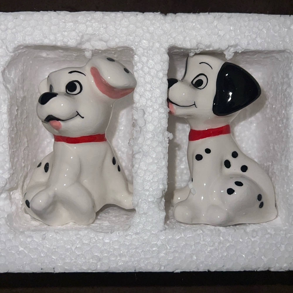 BRAND NEW Disney 101 Dalmatians salt and pepper shakers